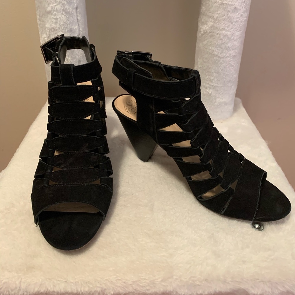Vince Camuto black heels